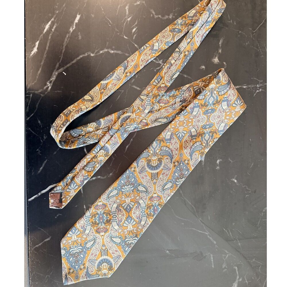Vintage Christian Dior Men's Designer Paisley Tie